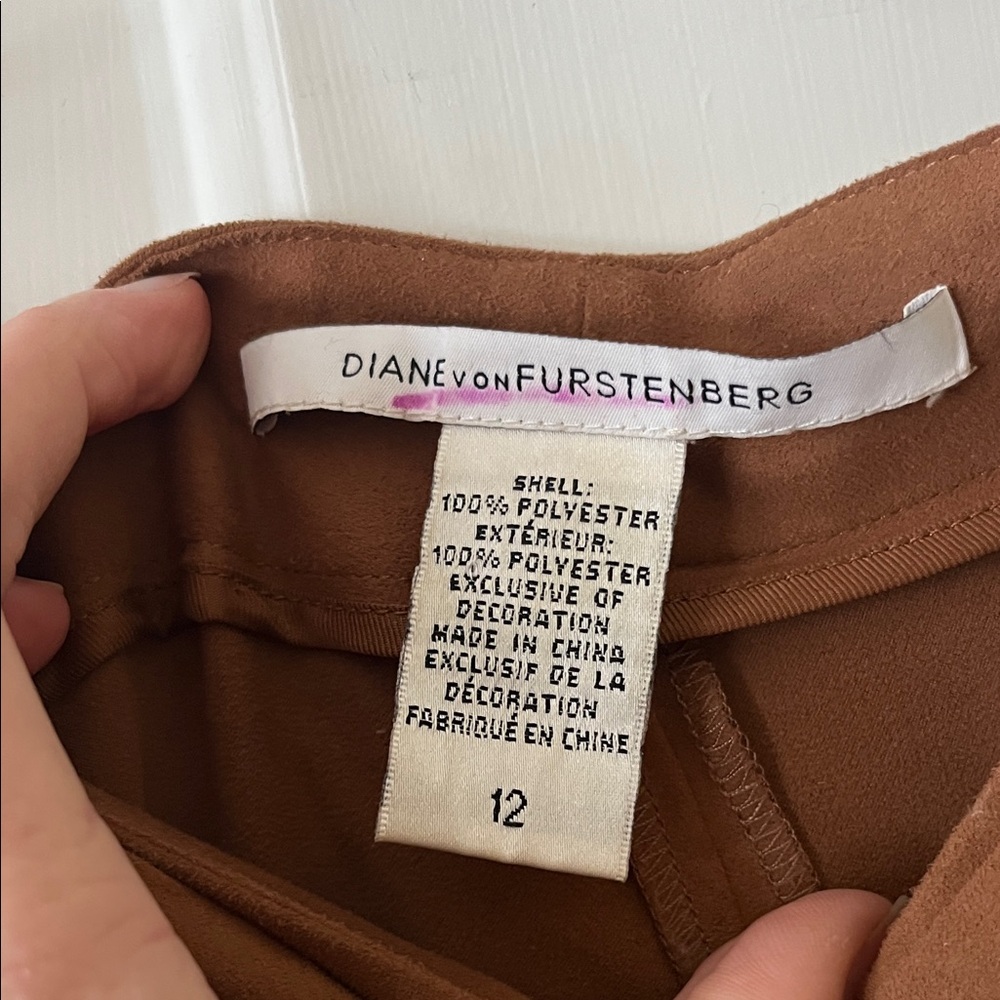 Vintage DVF High Rise Shorts - Picture 2 of 8